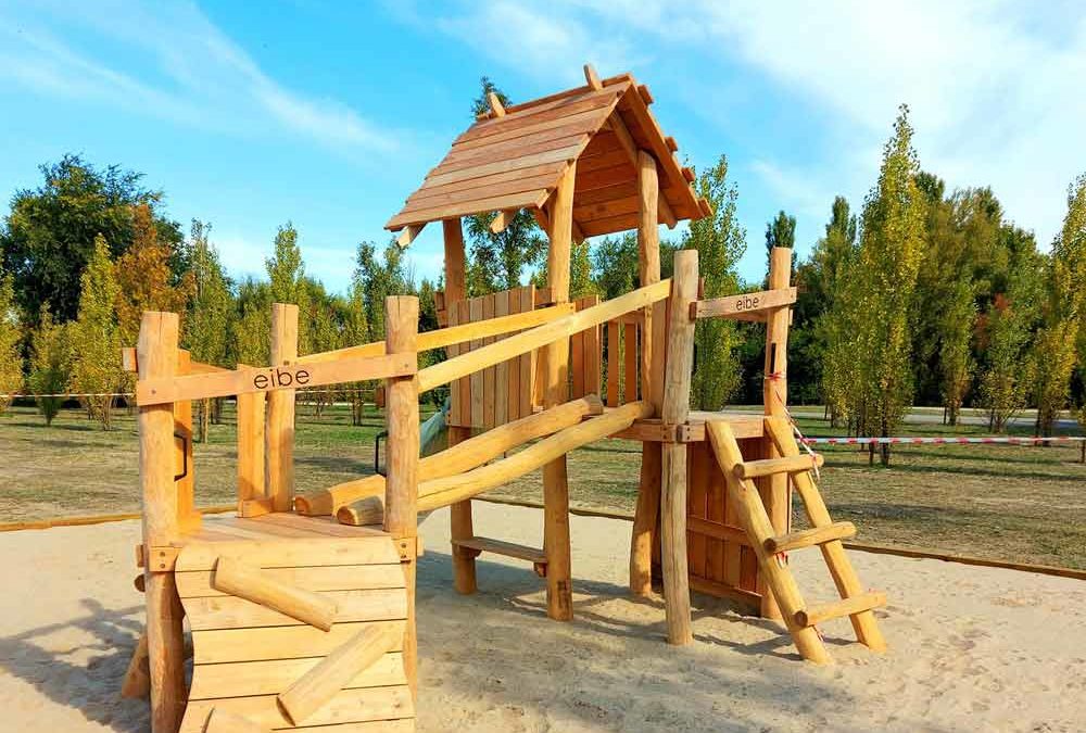 Zonas infantiles de madera: un espacio natural, educativo, seguro y sostenible